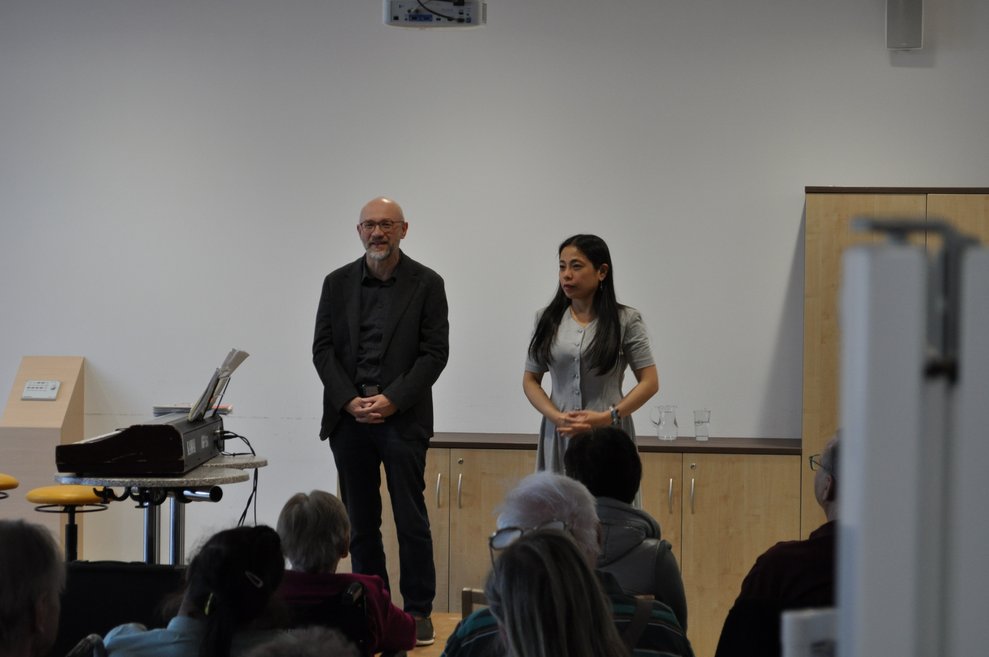 Kfm.Direktor Walter Freinberger und die Pianistin Frau Sayoko Akimoto 