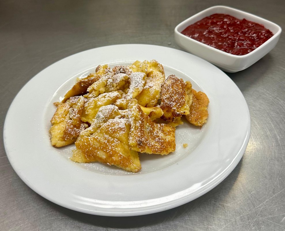 Kaiserschmarrn mit Zwetschkenröster