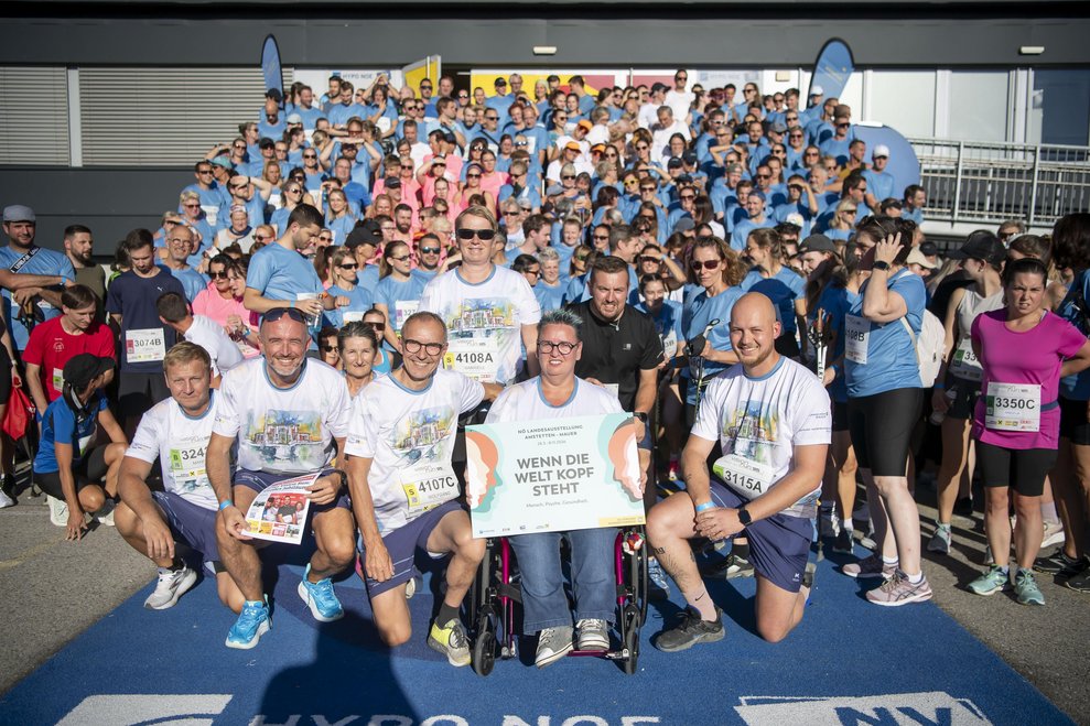 Gruppenfoto aller Teilnehmer der NÖ LGA beim Vision Run